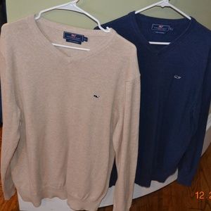 VINEYARD VINES L/S VNECK SWEATER LOT (2 TOTAL)